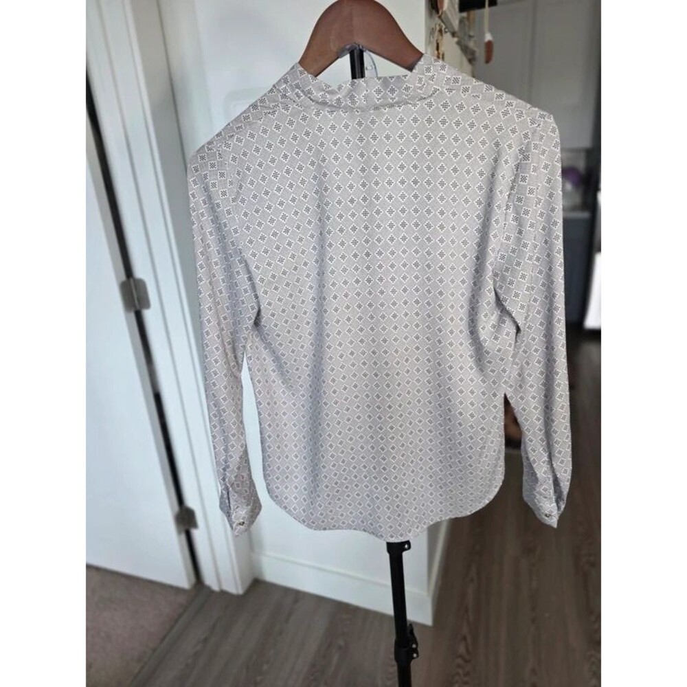 Ann Taylor blouse - Picture 3 of 5